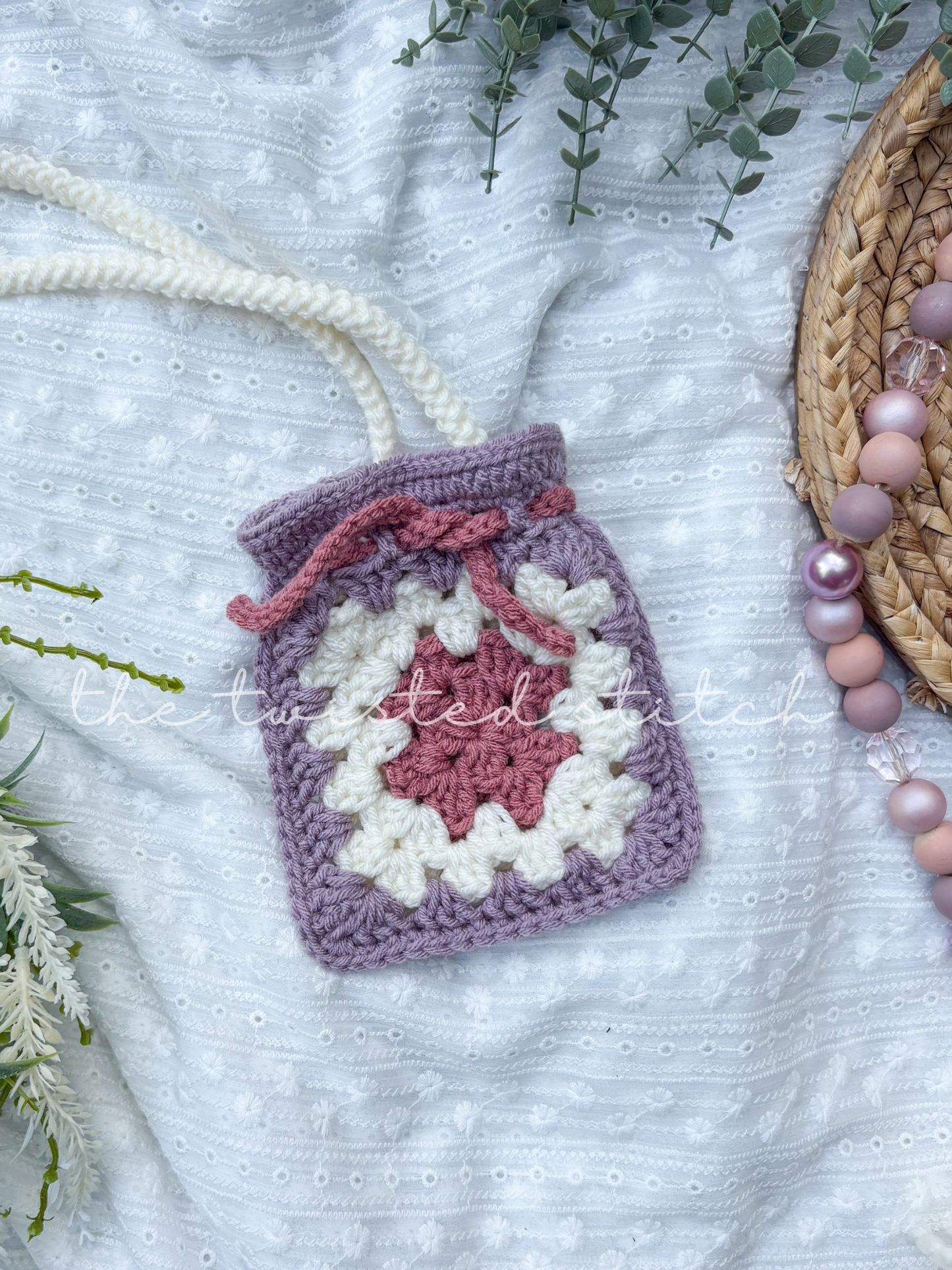 Fall Vibes Scalloped Granny Square Pouch
