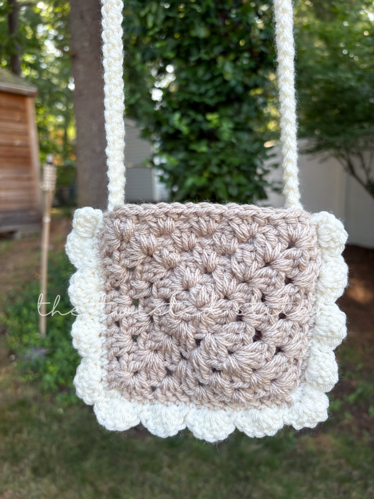 Fall Vibes Scalloped Granny Square Purse