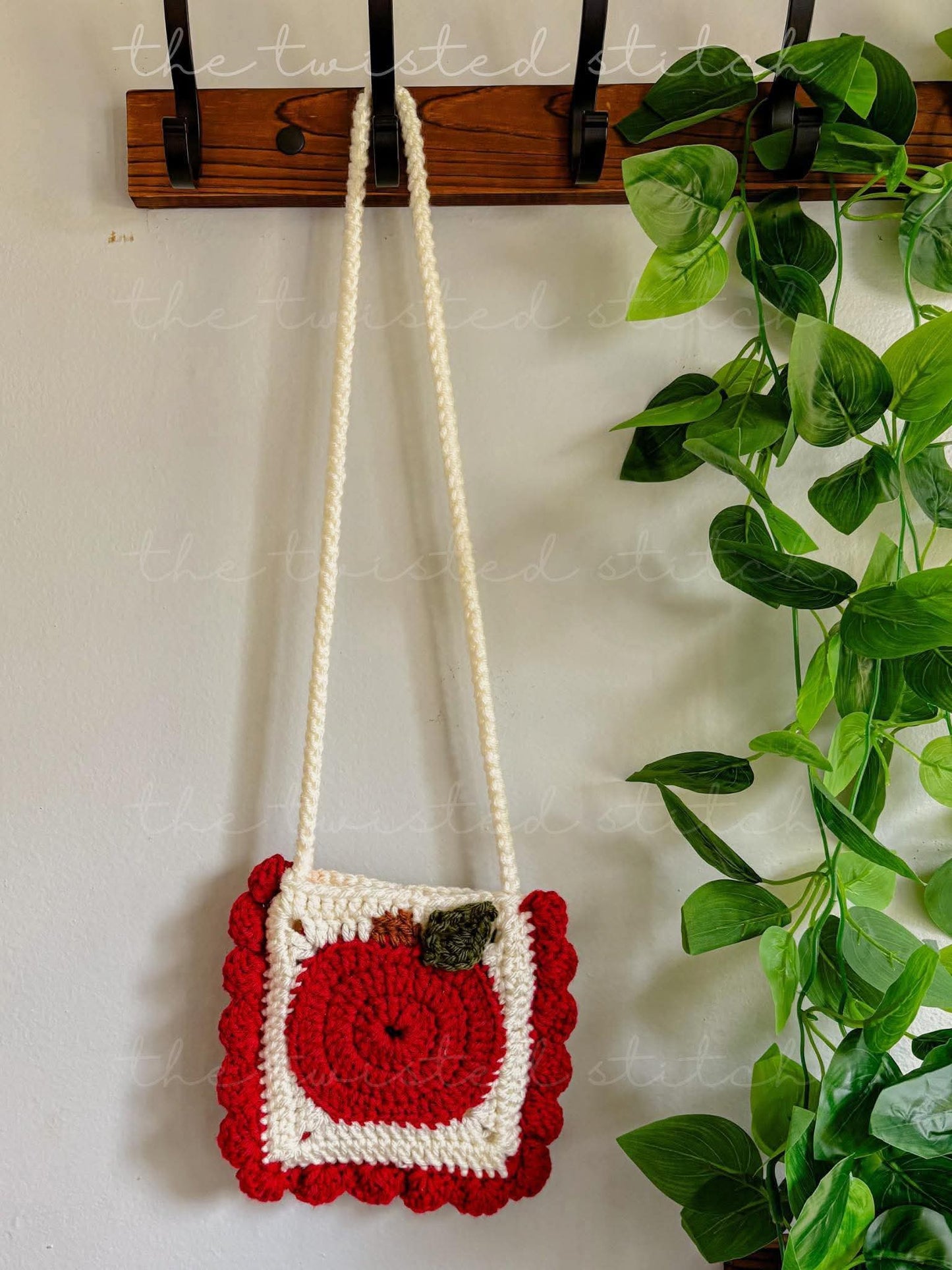 Apple Granny Square Purse