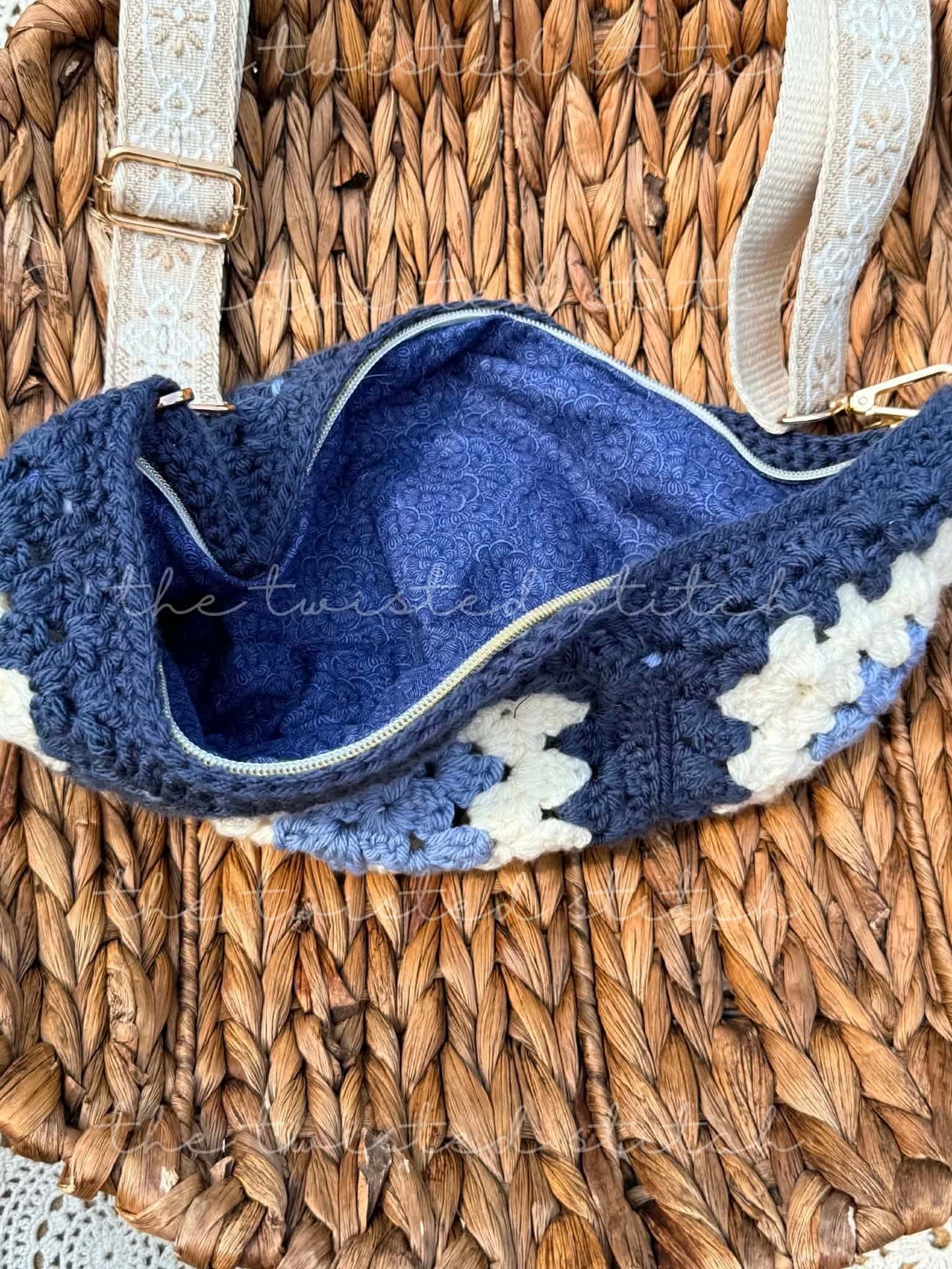 Mama Crossbody