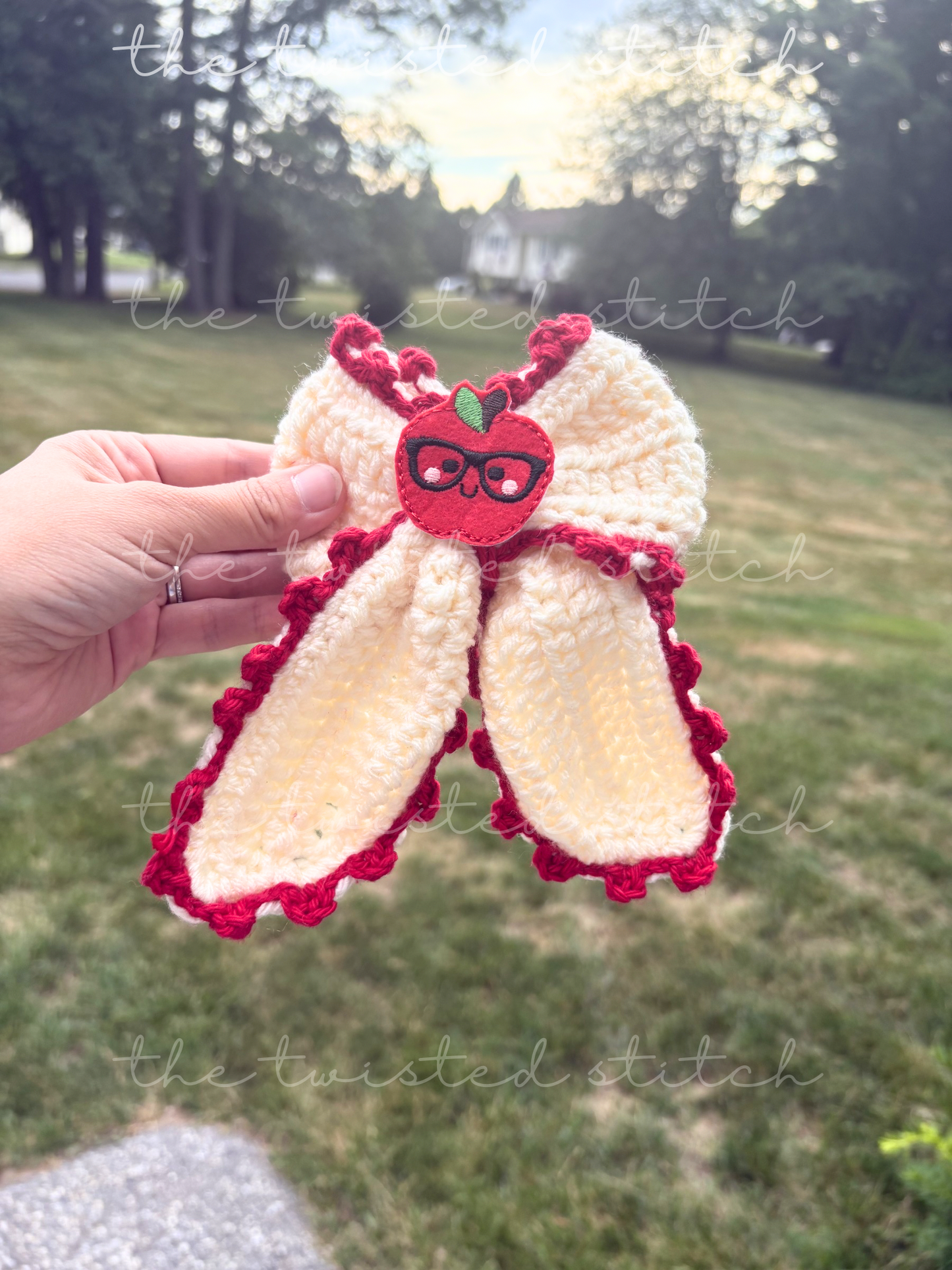 Apple Ophelia Bow
